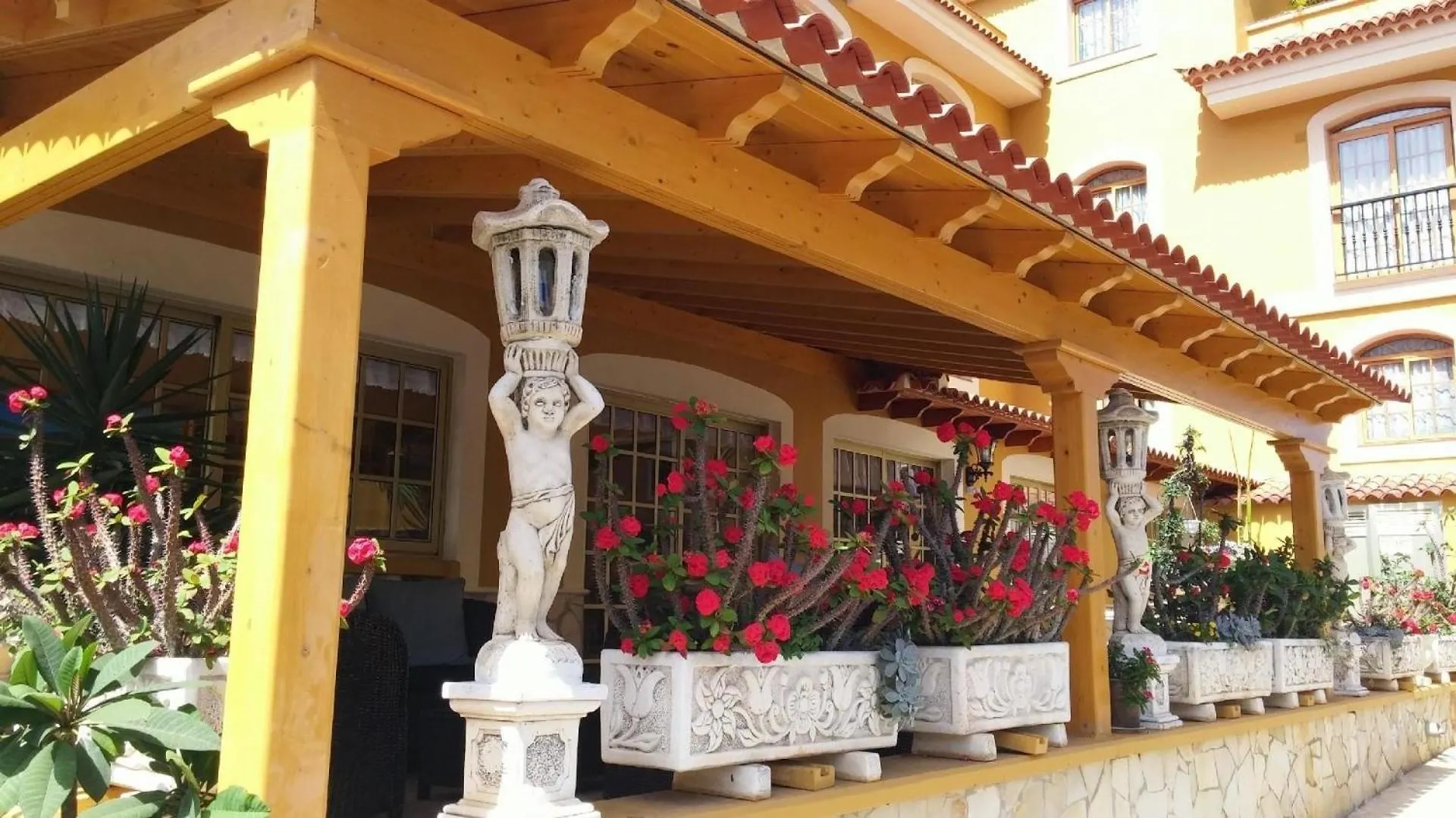 Ferienwohnung Fuer 2 Personen Und 1 Kind In Icod De Los Vinos, Teneriffa Apartment
