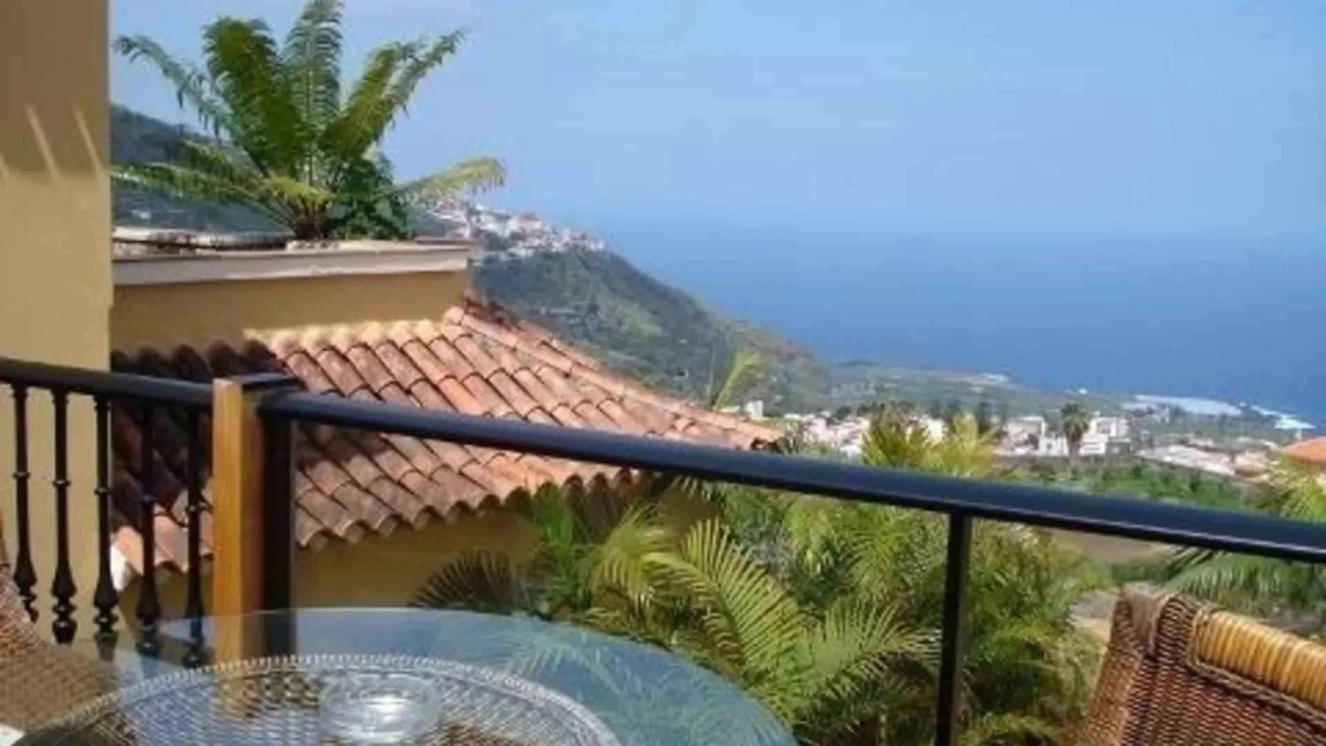 Ferienwohnung Fuer 2 Personen Und 1 Kind In Icod De Los Vinos, Teneriffa Apartment